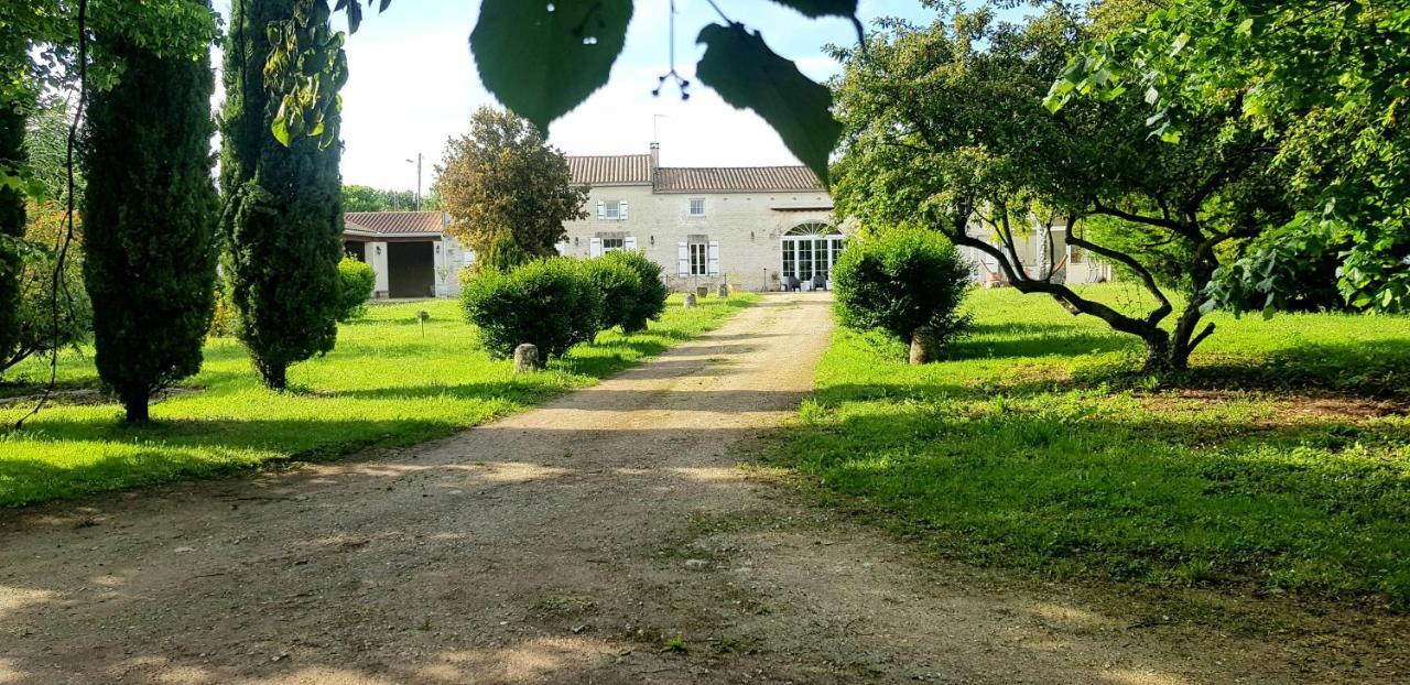 La Revetizon Bed & Breakfast Siecq Dış mekan fotoğraf